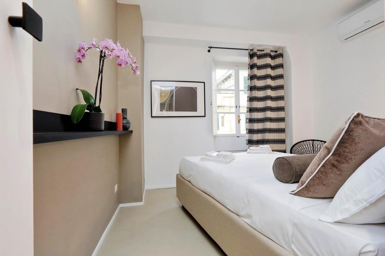 Ych-bright Penthouse Near Colosseum Appartement